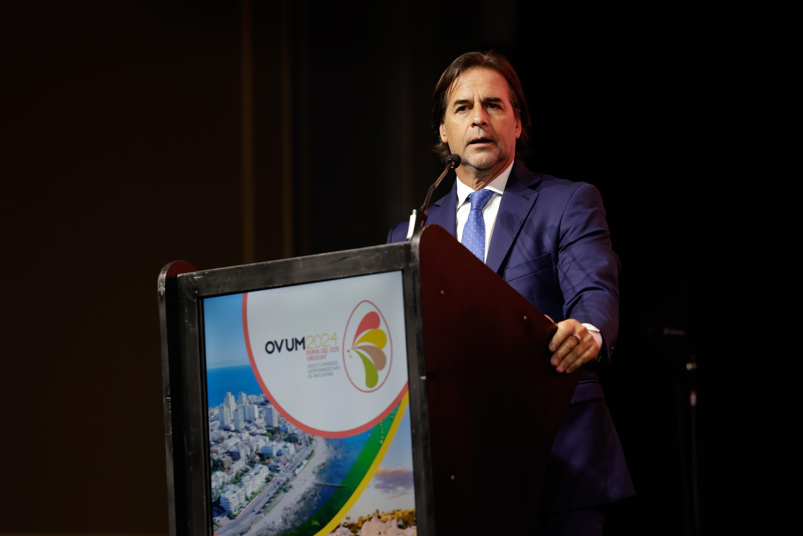El presidente de Uruguay visitó OVUM 2024